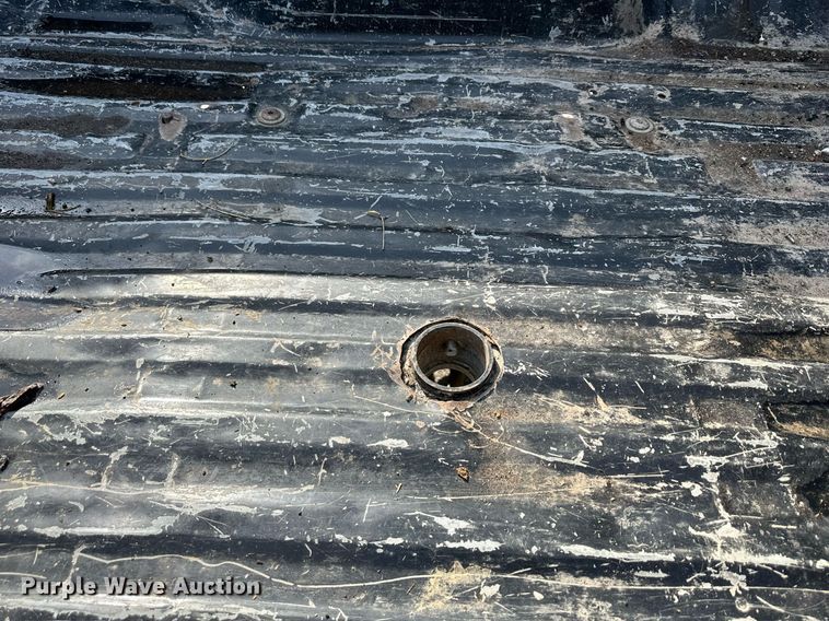 image for item DO4956 2004 Ford F250 Super Duty  Crew Cab pickup truck