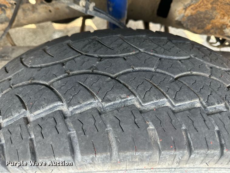 image for item DO4956 2004 Ford F250 Super Duty  Crew Cab pickup truck