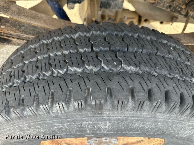 image for item DO4956 2004 Ford F250 Super Duty  Crew Cab pickup truck