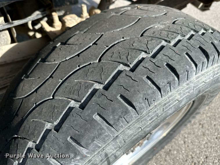 image for item DO4956 2004 Ford F250 Super Duty  Crew Cab pickup truck