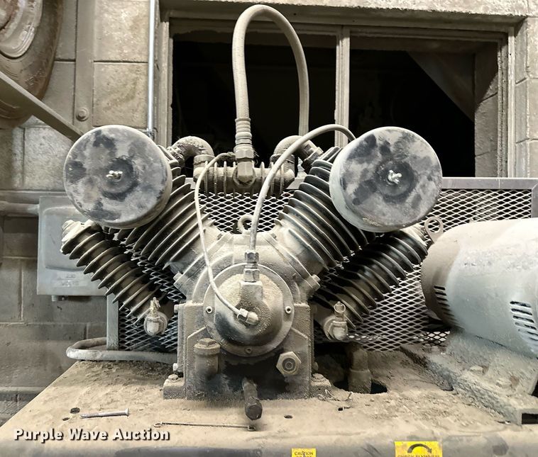 image for item DO4966 Industrial Gold Series  air compressor