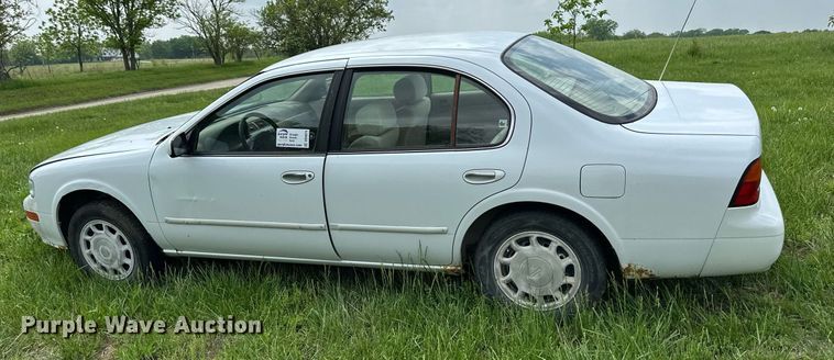 image for item DO4974 1996 Nissan Maxima