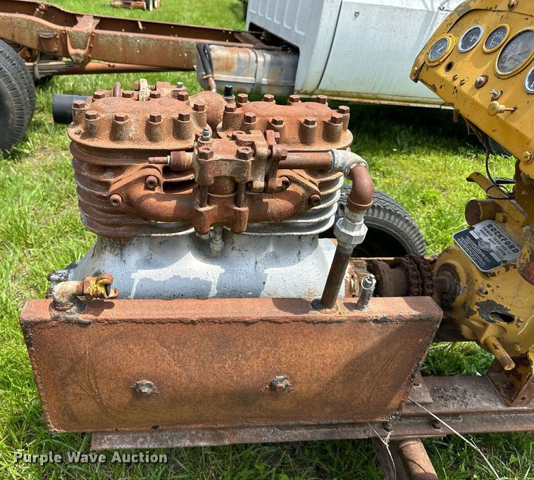 image for item DO4976 Ford  power unit