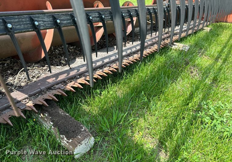 image for item DO4977 International Harvester 820  flex head