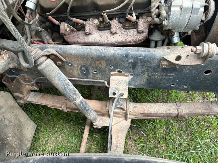 image for item DO4978 1979 International S1800  flatbed truck