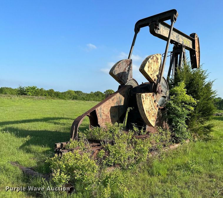 image for item DP3081 National 160D  pump jack