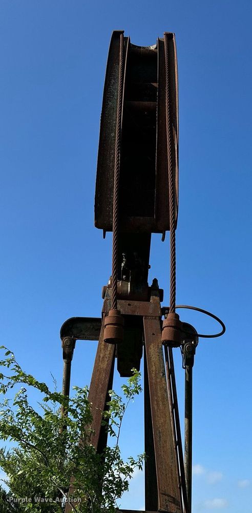 image for item DP3081 National 160D  pump jack