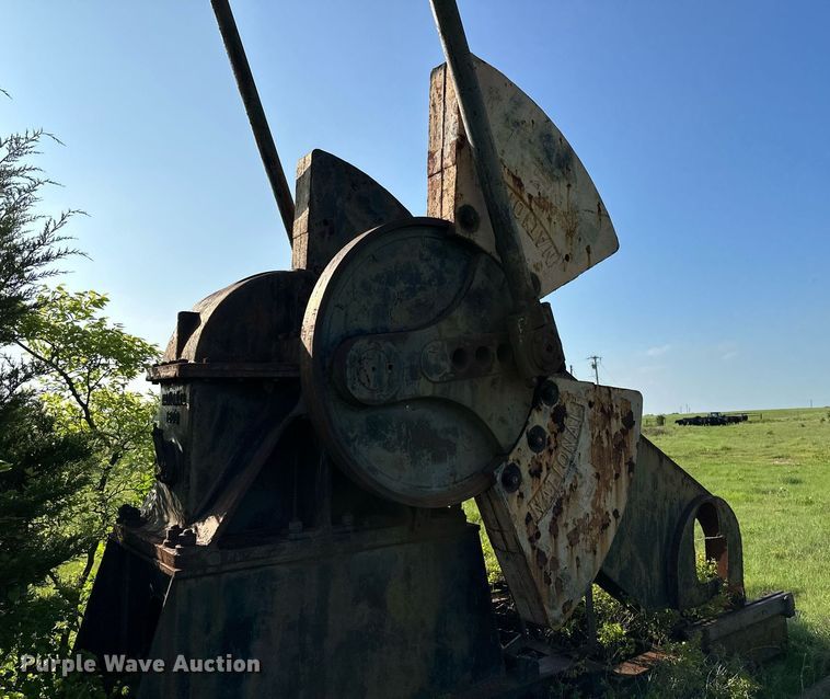 image for item DP3081 National 160D  pump jack