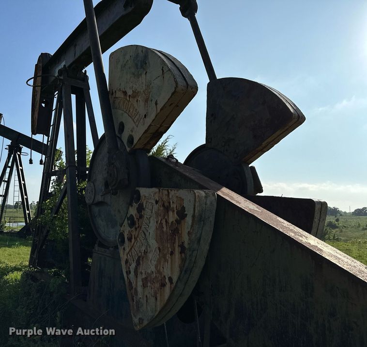 image for item DP3081 National 160D  pump jack