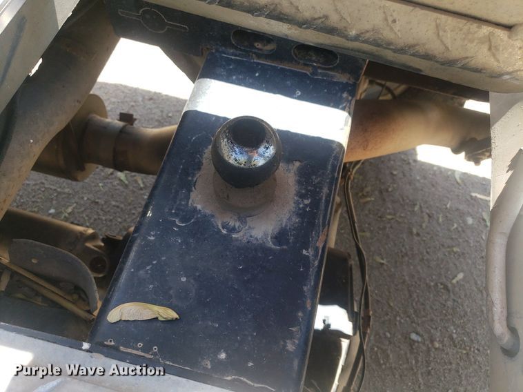 image for item DP7849 2009 GMC Sierra 2500HD  Crew Cab flatbed pickup truck