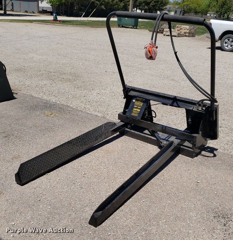 image for item DP7862 DPM Nursery Jaws 2  skid steer nursery jaws