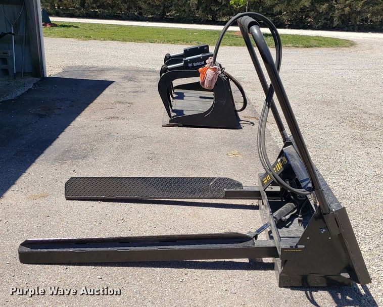 image for item DP7862 DPM Nursery Jaws 2  skid steer nursery jaws