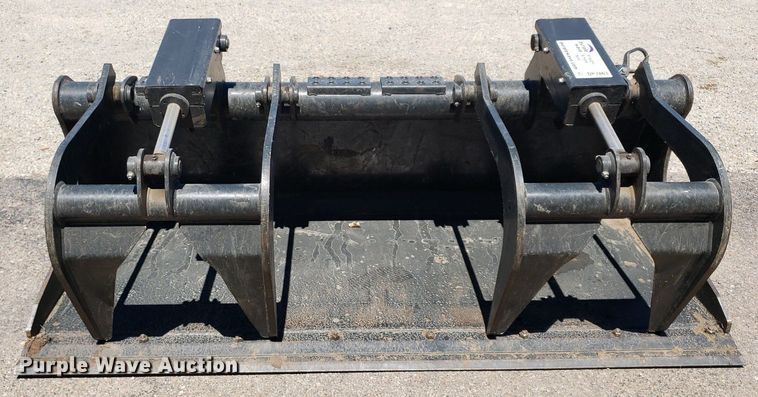 image for item DP7863 Bobcat 7168339  skid steer grapple bucket