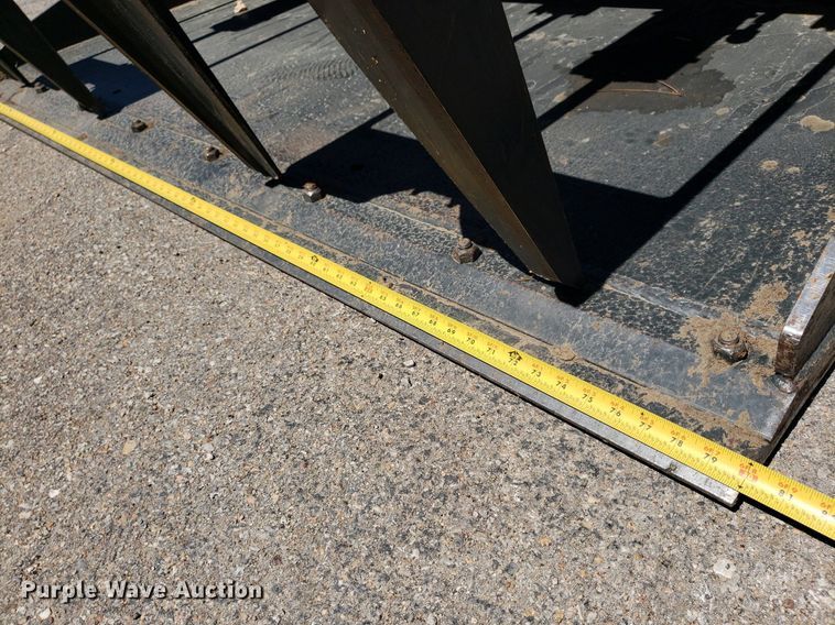 image for item DP7863 Bobcat 7168339  skid steer grapple bucket