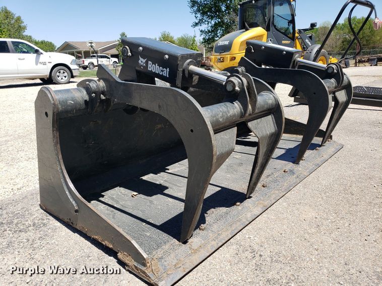 image for item DP7863 Bobcat 7168339  skid steer grapple bucket
