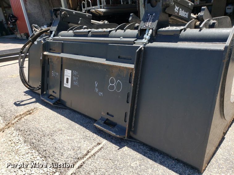image for item DP7863 Bobcat 7168339  skid steer grapple bucket