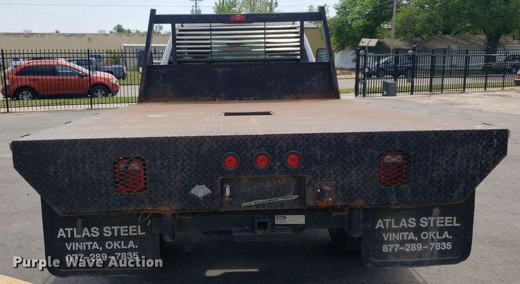 image for item DP7869 2007 Chevrolet 3500HD  flatbed pickup truck