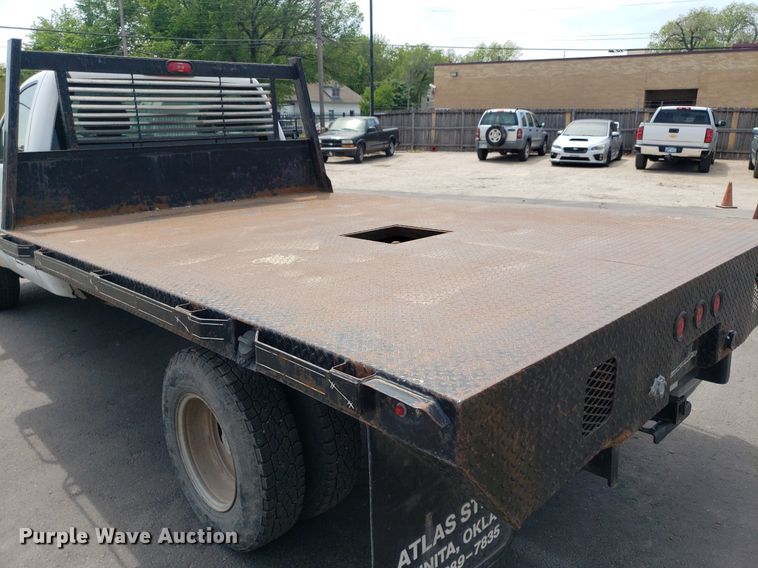 image for item DP7869 2007 Chevrolet 3500HD  flatbed pickup truck