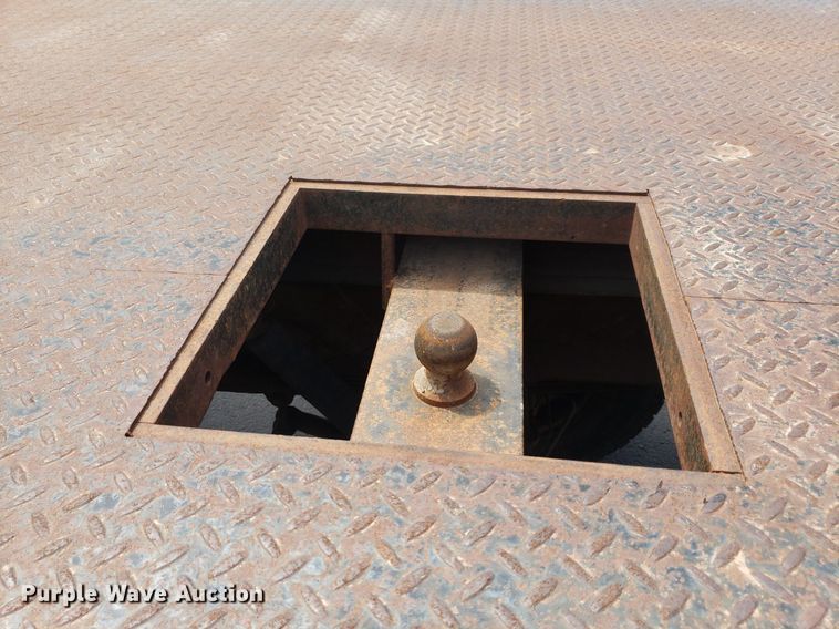 image for item DP7869 2007 Chevrolet 3500HD  flatbed pickup truck