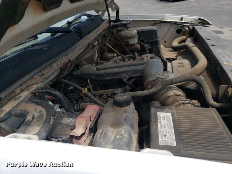 image for item DP7869 2007 Chevrolet 3500HD  flatbed pickup truck