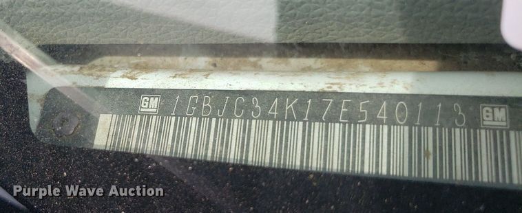 image for item DP7869 2007 Chevrolet 3500HD  flatbed pickup truck