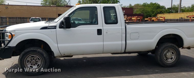 image for item DP7870 2013 Ford F250 Super Duty  SuperCab pickup truck