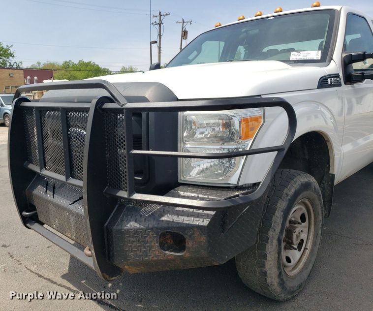 image for item DP7870 2013 Ford F250 Super Duty  SuperCab pickup truck