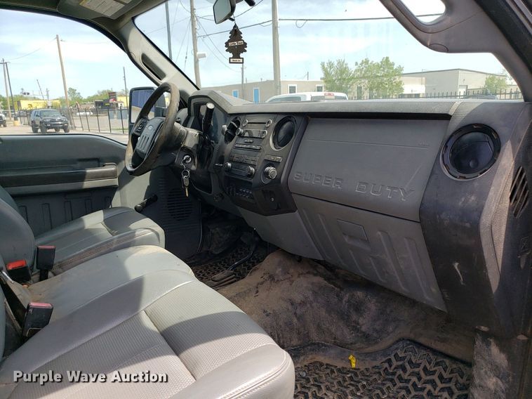 image for item DP7870 2013 Ford F250 Super Duty  SuperCab pickup truck