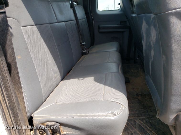 image for item DP7870 2013 Ford F250 Super Duty  SuperCab pickup truck