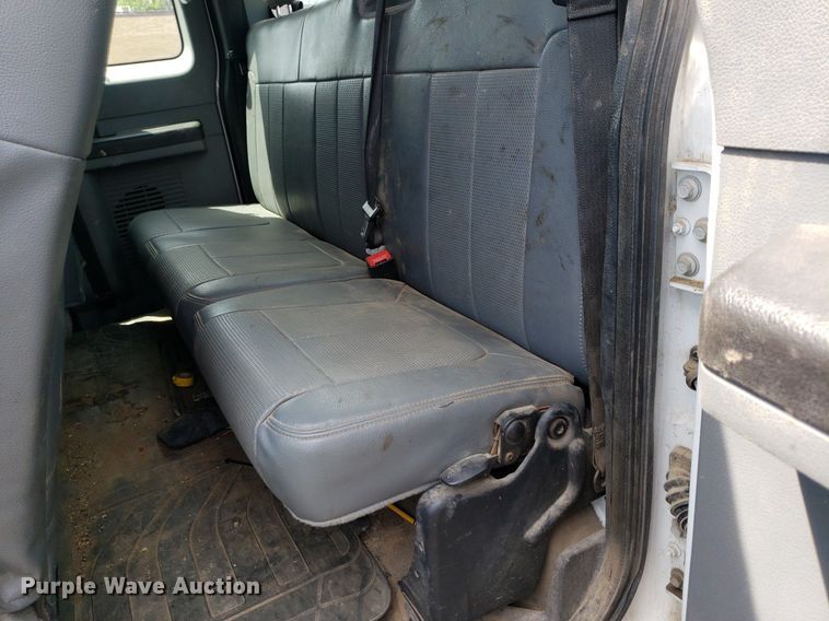 image for item DP7870 2013 Ford F250 Super Duty  SuperCab pickup truck