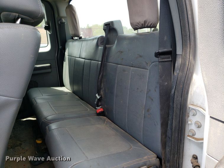 image for item DP7870 2013 Ford F250 Super Duty  SuperCab pickup truck