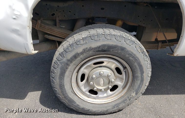 image for item DP7870 2013 Ford F250 Super Duty  SuperCab pickup truck