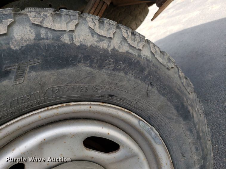 image for item DP7870 2013 Ford F250 Super Duty  SuperCab pickup truck