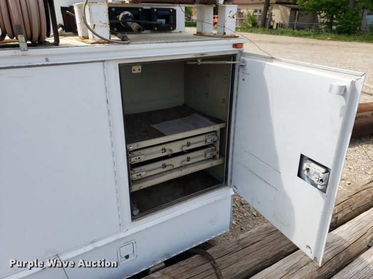 image for item DP7872 Utility/service bed