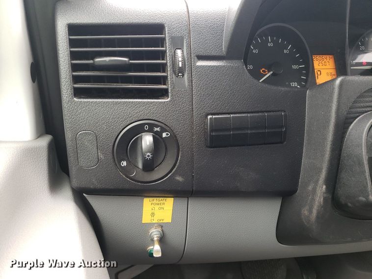 image for item DP7875 2011 Mercedes Benz Sprinter  box truck