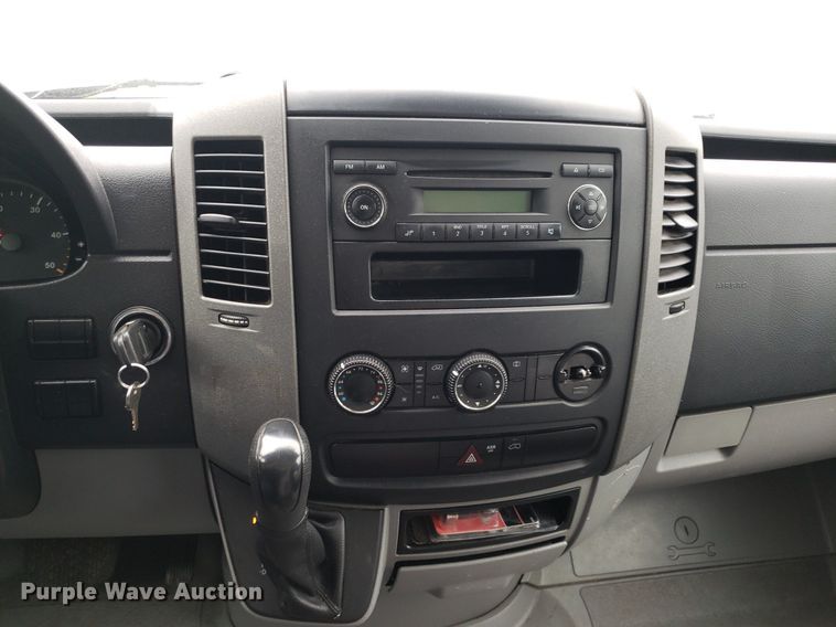 image for item DP7875 2011 Mercedes Benz Sprinter  box truck