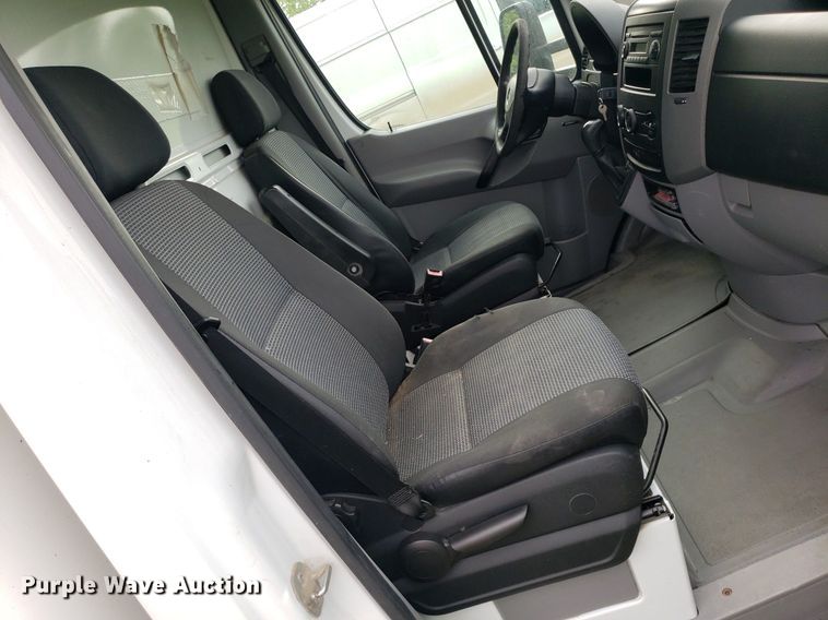 image for item DP7875 2011 Mercedes Benz Sprinter  box truck