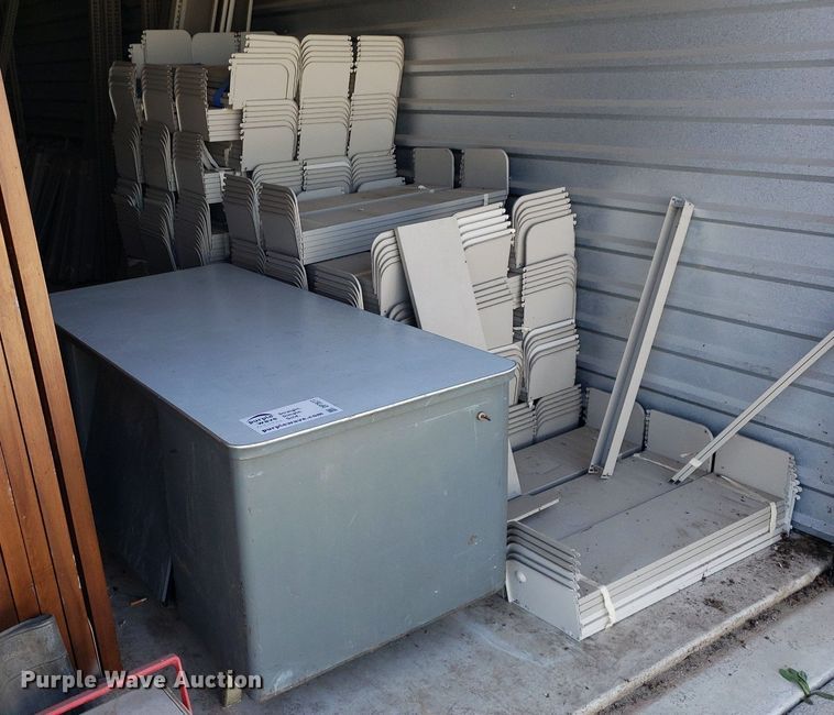 image for item DP7877 Metal shelving