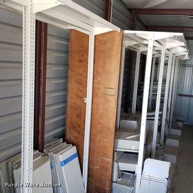 image for item DP7877 Metal shelving