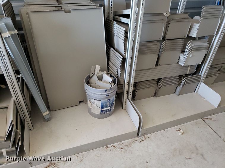 image for item DP7877 Metal shelving