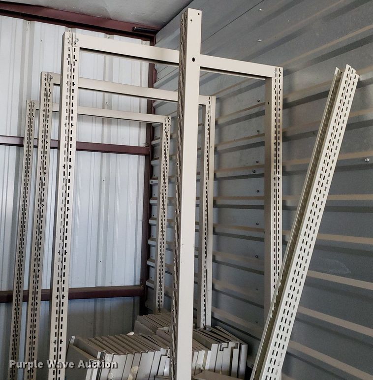 image for item DP7877 Metal shelving