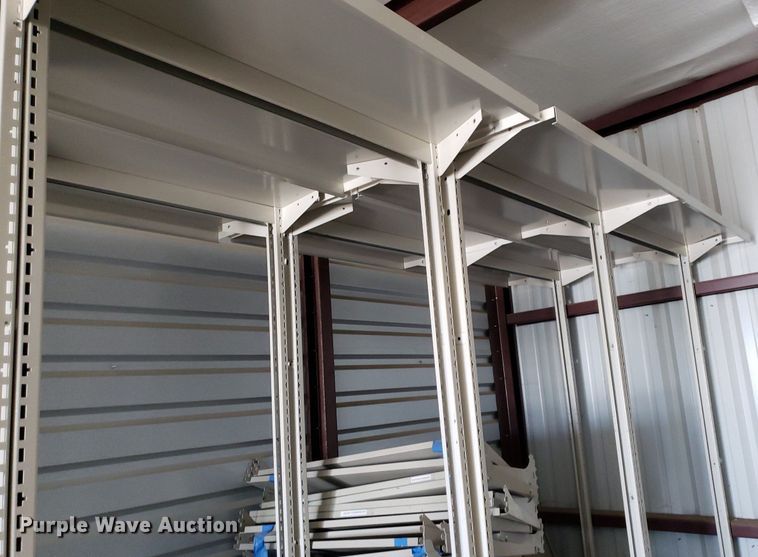 image for item DP7877 Metal shelving