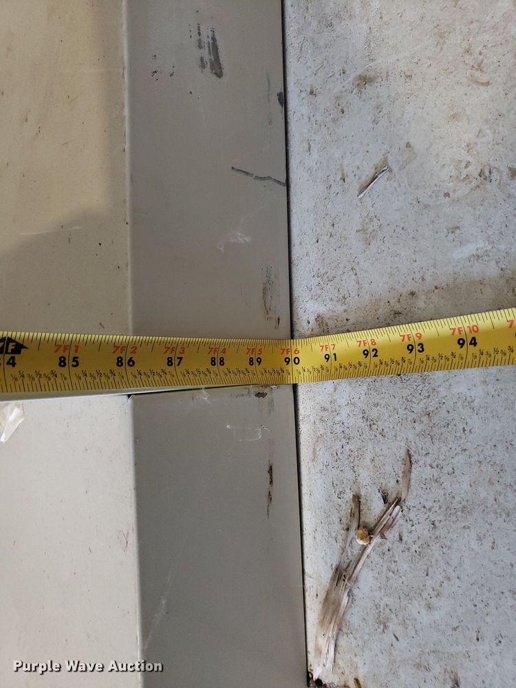 image for item DP7877 Metal shelving