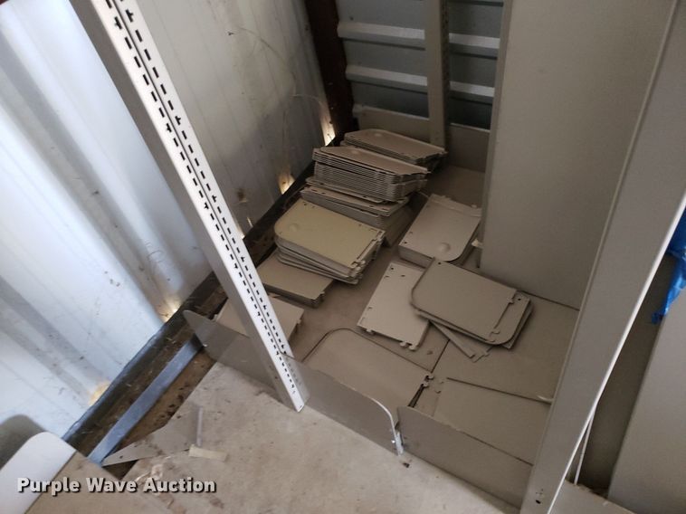 image for item DP7877 Metal shelving