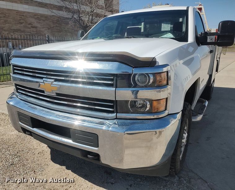 image for item DQ0482 2016 Chevrolet Silverado 2500HD  utility bed pickup truck