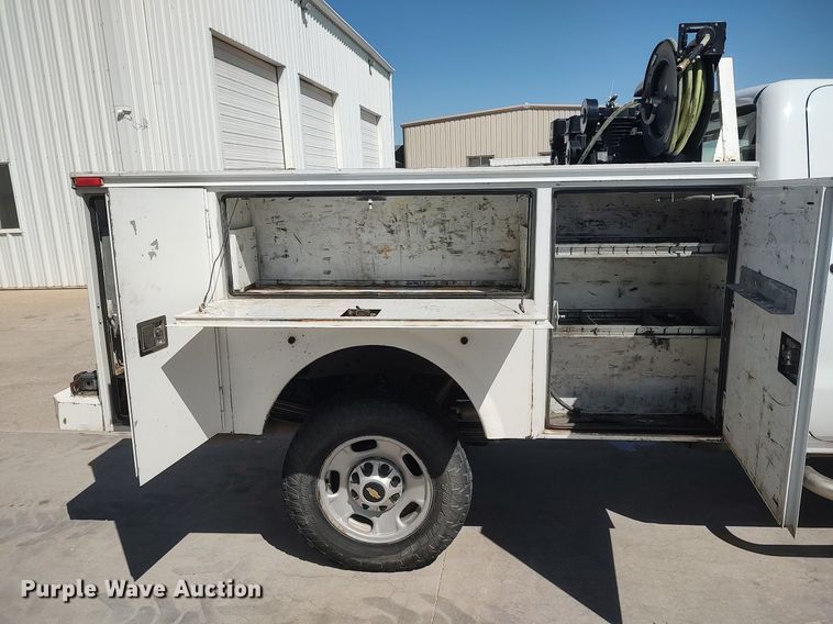 image for item DQ0482 2016 Chevrolet Silverado 2500HD  utility bed pickup truck