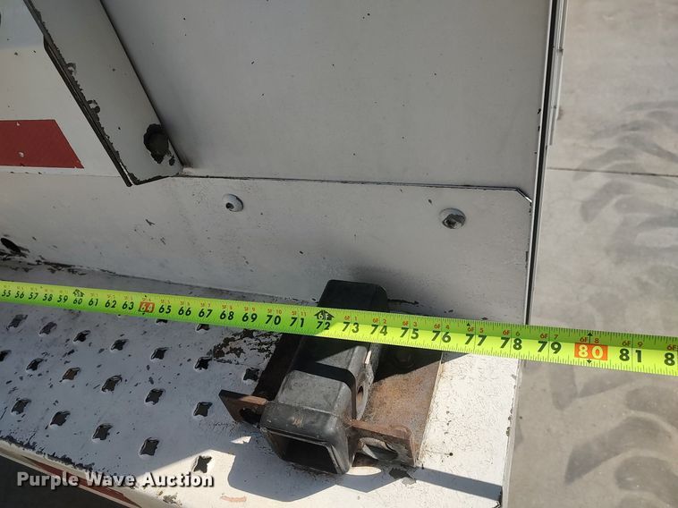 image for item DQ0482 2016 Chevrolet Silverado 2500HD  utility bed pickup truck