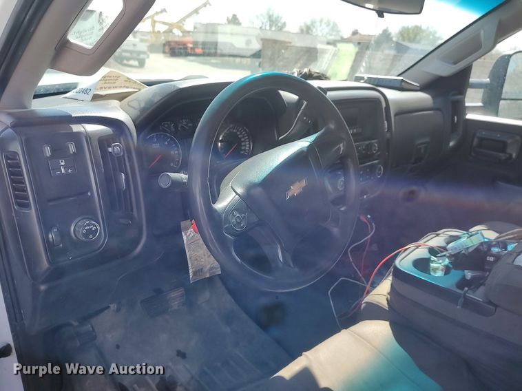 image for item DQ0482 2016 Chevrolet Silverado 2500HD  utility bed pickup truck