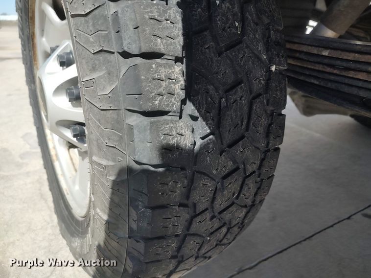 image for item DQ0482 2016 Chevrolet Silverado 2500HD  utility bed pickup truck