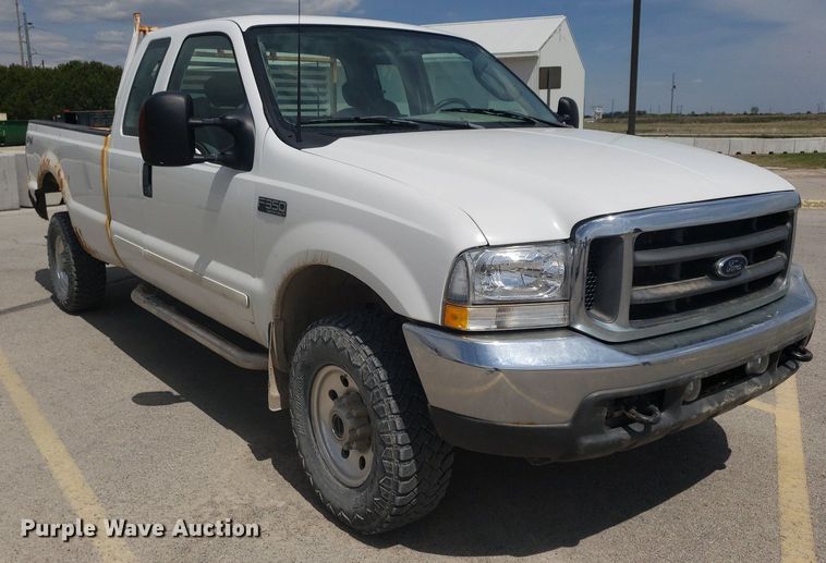 image for item DQ0568 2003 Ford F350 Super Duty  SuperCab pickup truck